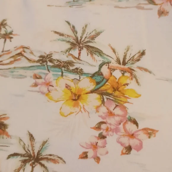 ☀️Forever 21 Biking Shorts, Tropical Print - Picture 6 of 6